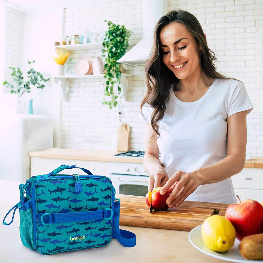 bentgo-kids-prints-lunch-box-and-lunch-bag-q3 BGPTBDL1-SHK-11.jpg